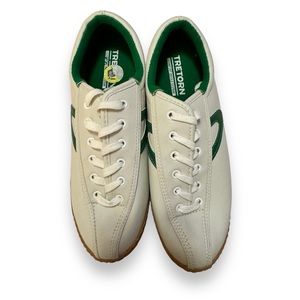 Tretorn sneakers. Size 9M.